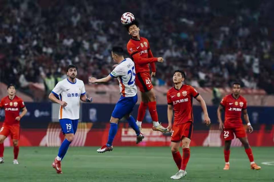 20岁新星接近留洋，比王钰栋还受欢迎，已收到德甲报价，土超豪门也对其虎视眈眈